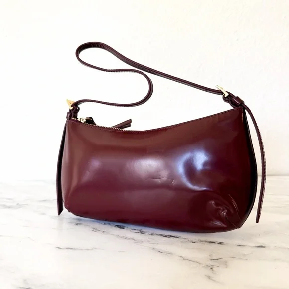 & Other Stories Sleek Leather Shoulder Bag in Burgundy Oxblood - Picture 3 of 14